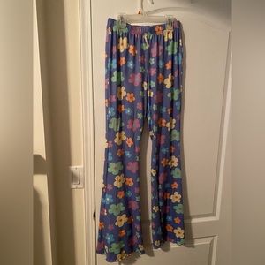 Floral pattern flare pants